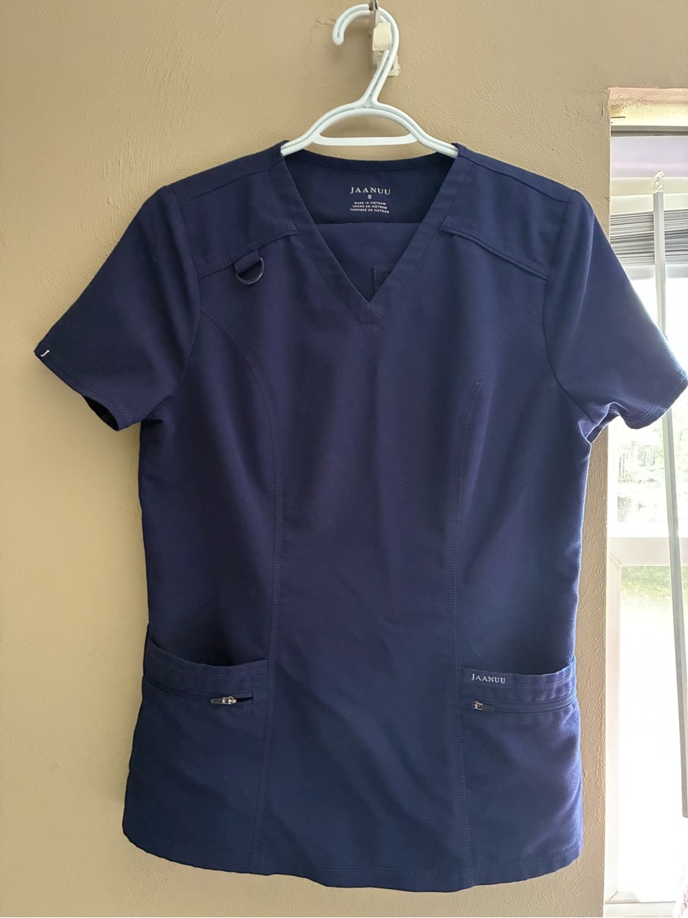 Jaanuu Men's V-Neck Scrub Top - Navy Blue